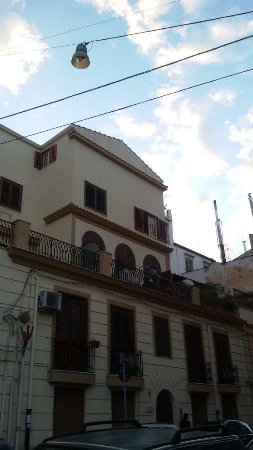 Alla Casetta Apartment Palermo Bagian luar foto