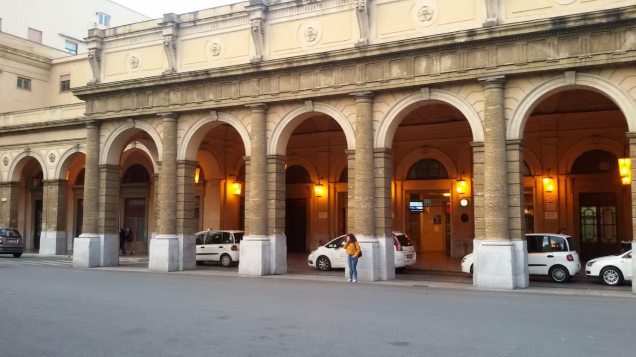 Alla Casetta Apartment Palermo Bagian luar foto
